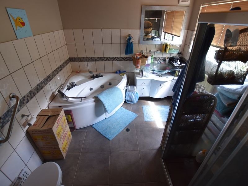 36 Canaipa Ridge Rd, Russell Island QLD 4184