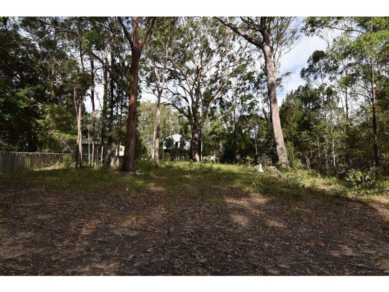 10 Oxford Street, Russell Island QLD 4184