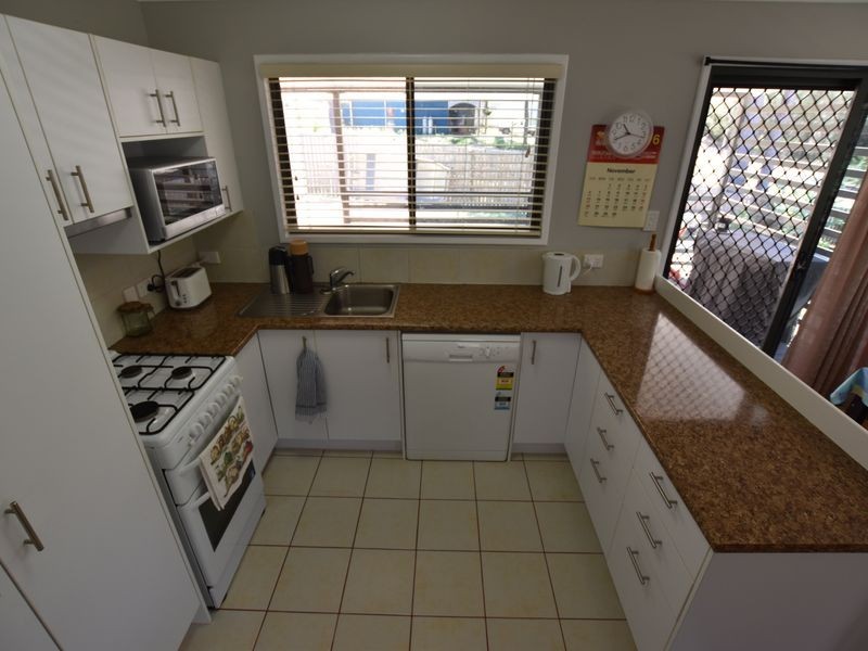 9 Todman St, Russell Island QLD 4184