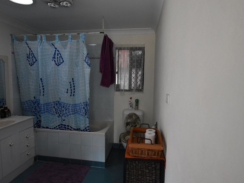 42 Cunningham Avenue, Russell Island QLD 4184