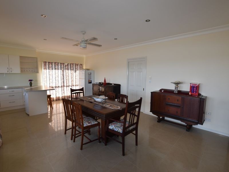 102 Crescent Drive,, Russell Island QLD 4184