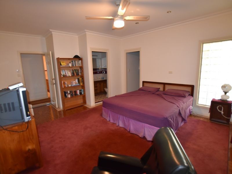 102 Crescent Drive,, Russell Island QLD 4184