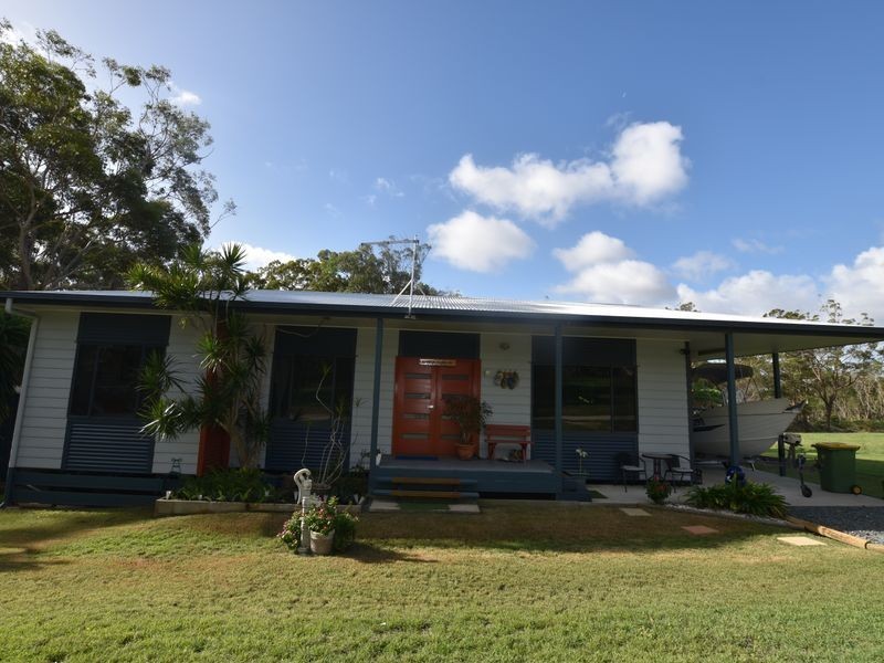 43 Catamaran, Russell Island QLD 4184