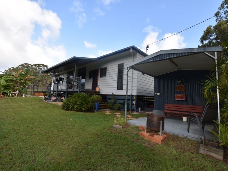 43 Catamaran, Russell Island QLD 4184