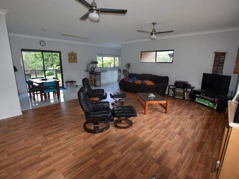 43 Catamaran, Russell Island QLD 4184