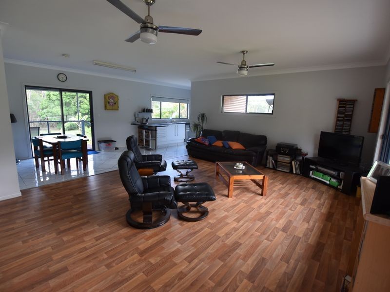 43 Catamaran, Russell Island QLD 4184