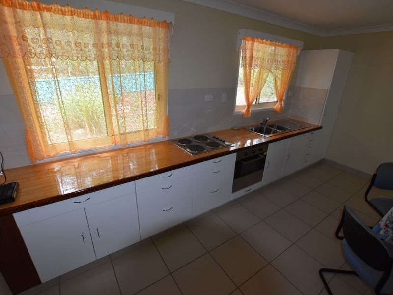 13 Murray Crescent, Russell Island QLD 4184