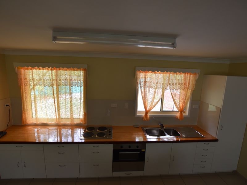 13 Murray Crescent, Russell Island QLD 4184