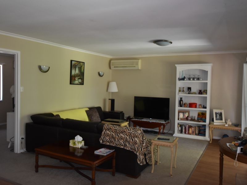48 Tenanne Street, Russell Island QLD 4184