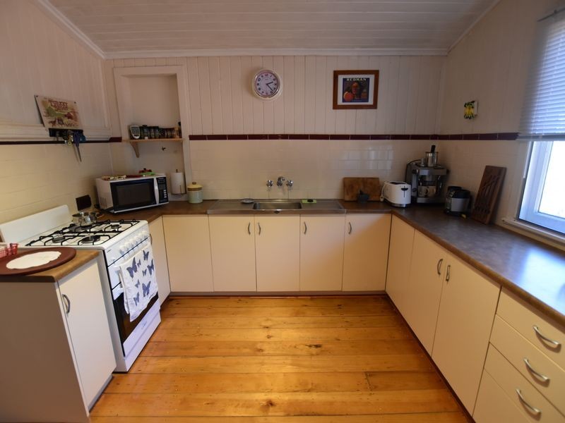 17 Highland Ridge Road, Russell Island QLD 4184