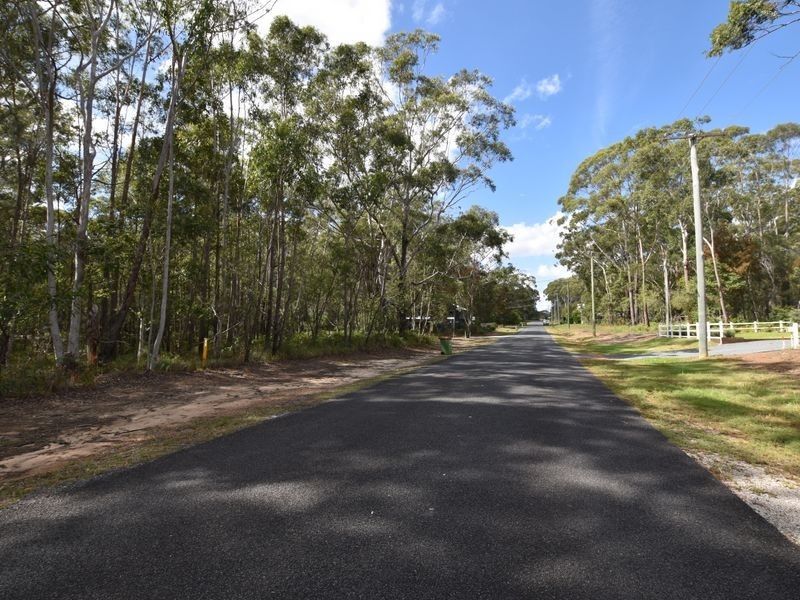 35 Kurrajong Rd, Russell Island QLD 4184