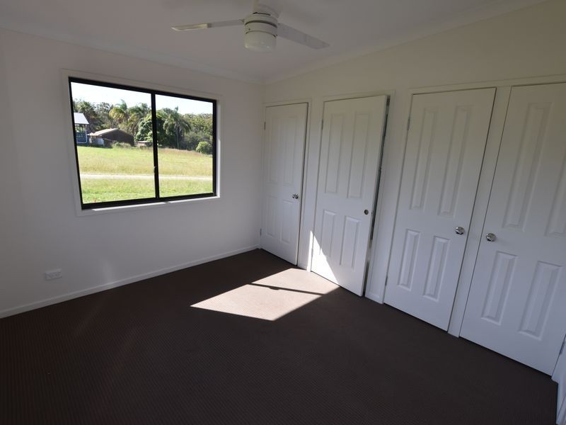 1 Elm St, Russell Island QLD 4184