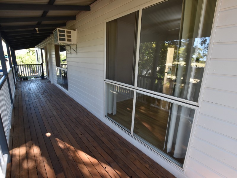 4 Pharlap Street, Russell Island QLD 4184