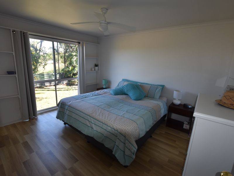 4 Pharlap Street, Russell Island QLD 4184