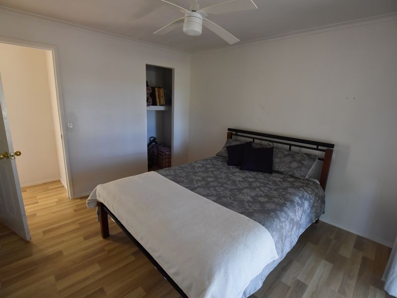 4 Pharlap Street, Russell Island QLD 4184