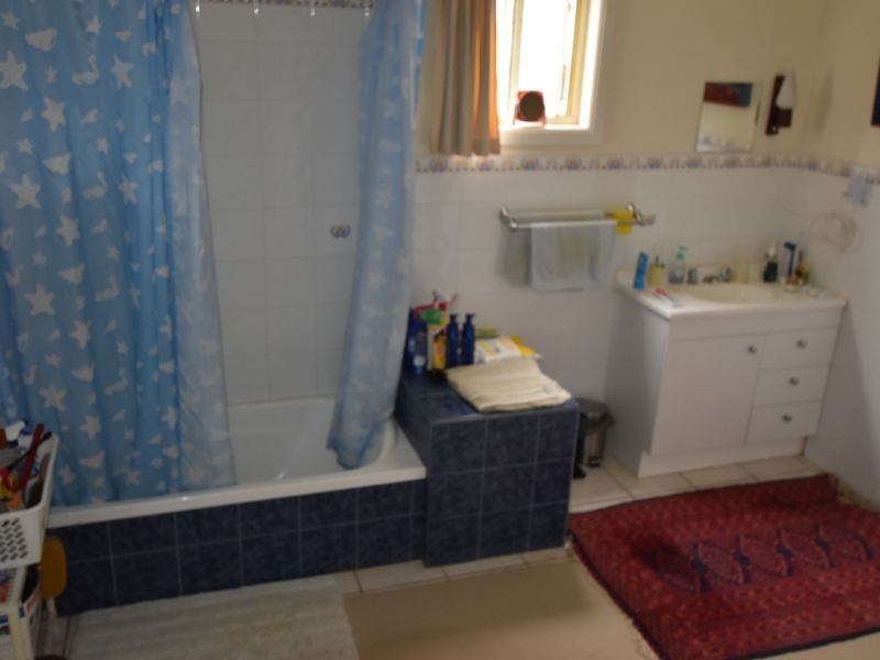 110 Laurel Street, Russell Island QLD 4184