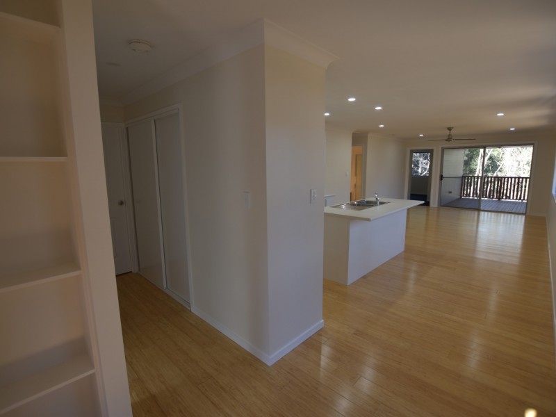 7 Catamaran Street, Russell Island QLD 4184