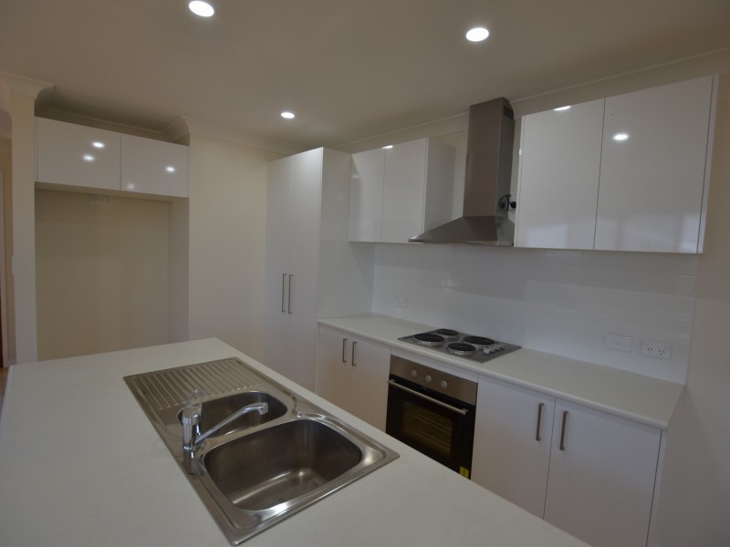 7 Catamaran Street, Russell Island QLD 4184