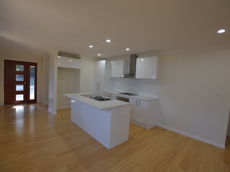 7 Catamaran Street, Russell Island QLD 4184