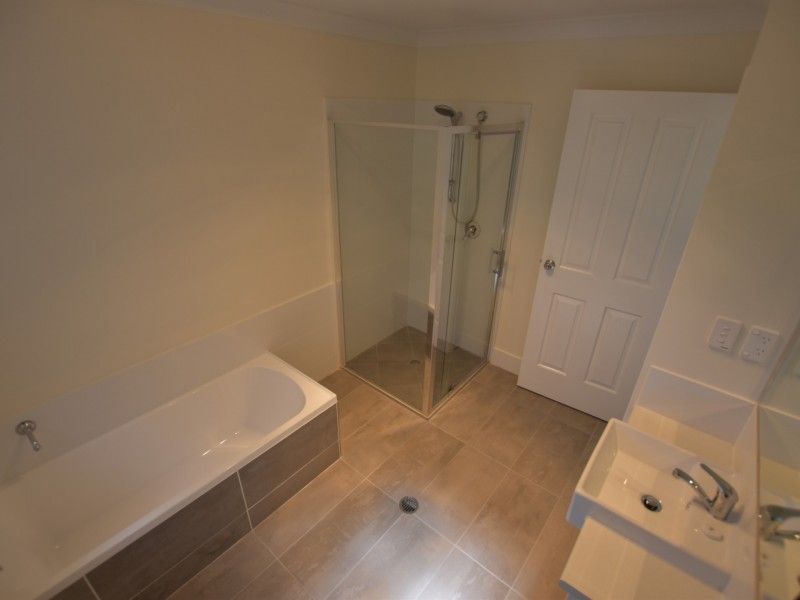 7 Catamaran Street, Russell Island QLD 4184