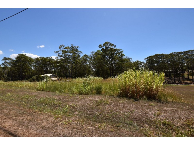 17 Mountain View Cres, Russell Island QLD 4184