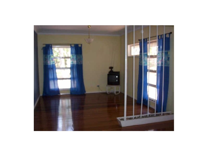 24 Meadstone Street, Russell Island QLD 4184