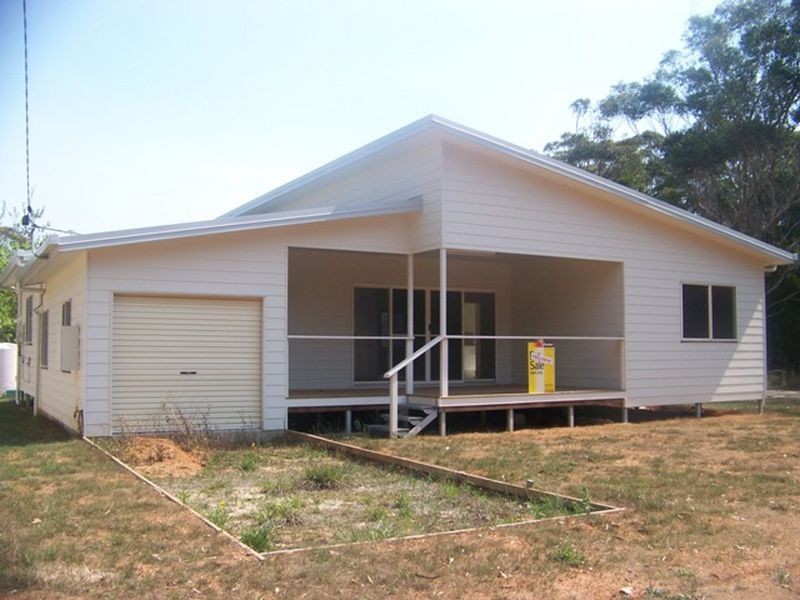 24 Little Cove Rd, Russell Island QLD 4184