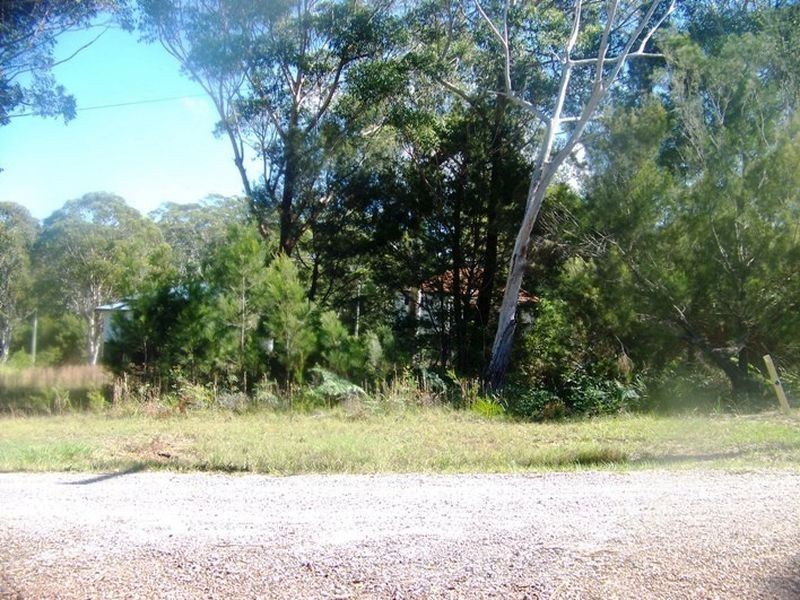 17 Pearl St, Russell Island QLD 4184