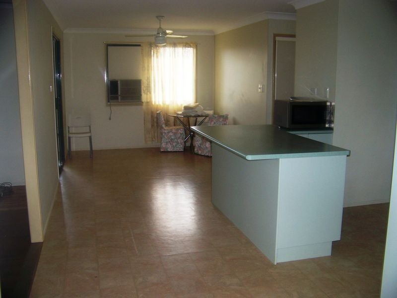 2 Rossi Ave, Russell Island QLD 4184