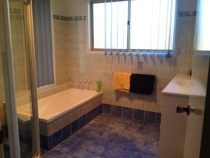 35 Bay Dve, Russell Island QLD 4184