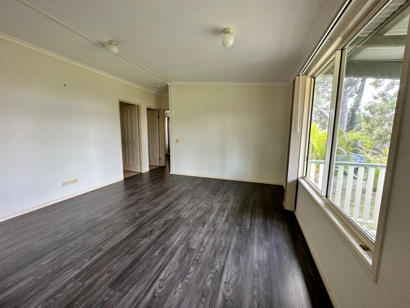 27 Leichhardt Terrace, Russell Island QLD 4184