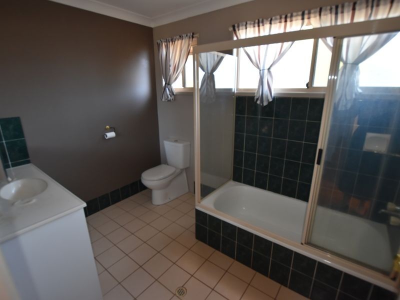 8 Dryandra, Russell Island QLD 4184