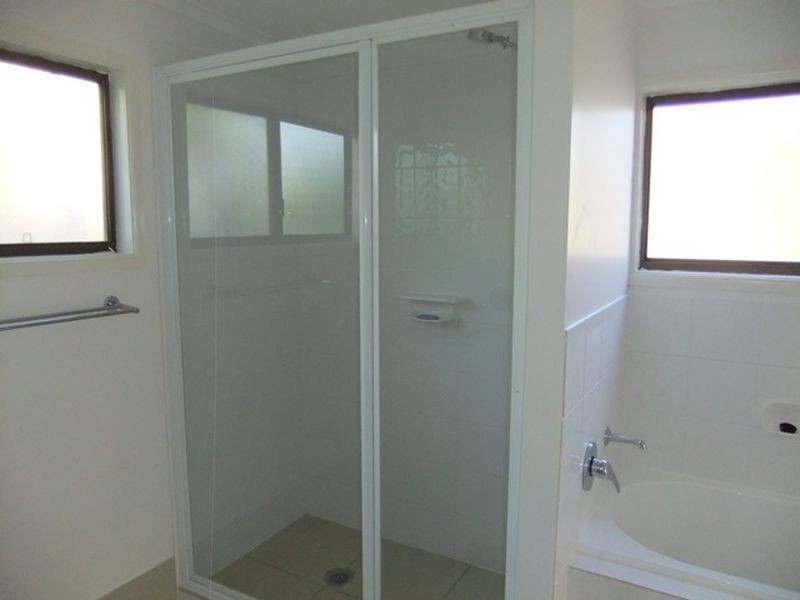 21-23 Kamar St, Russell Island QLD 4184