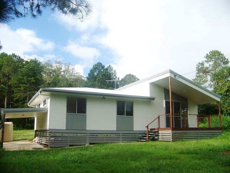 9 Miriam St, Russell Island QLD 4184