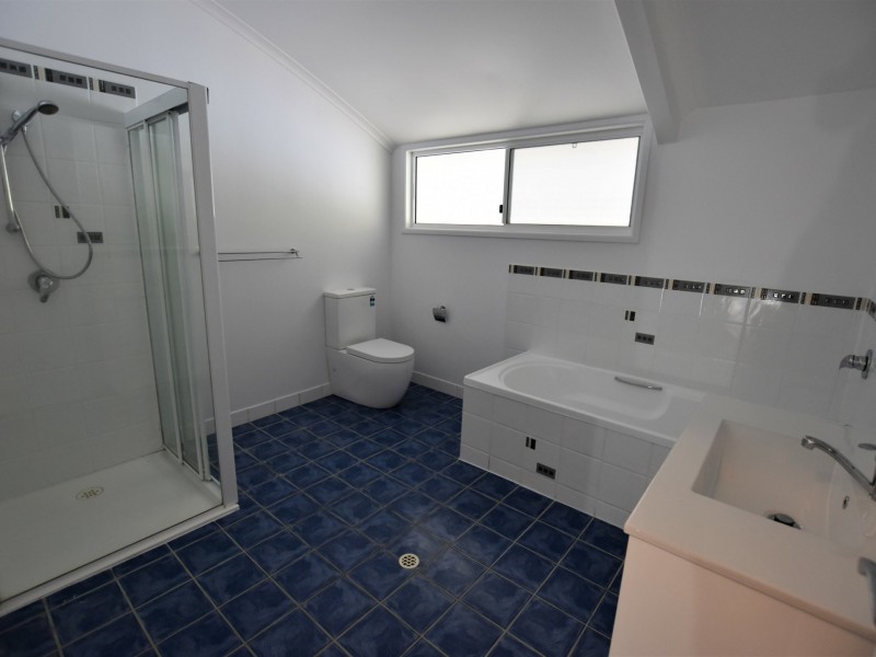 10 Ilumba Street, Russell Island QLD 4184