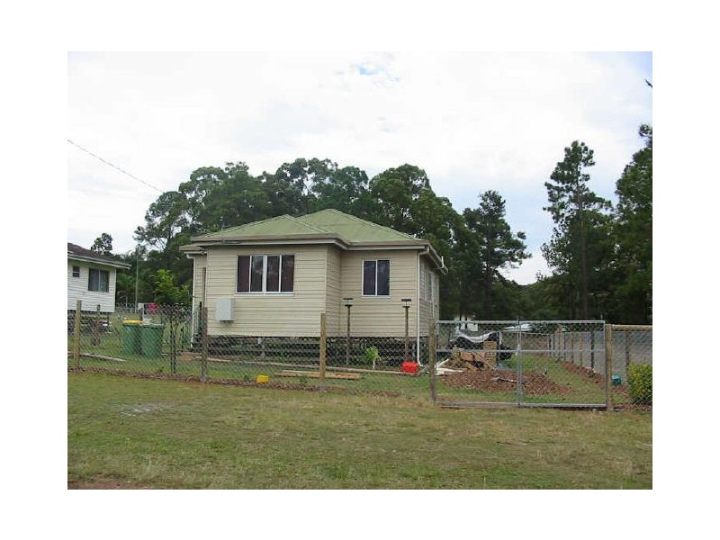 8 Reading Street, Russell Island QLD 4184