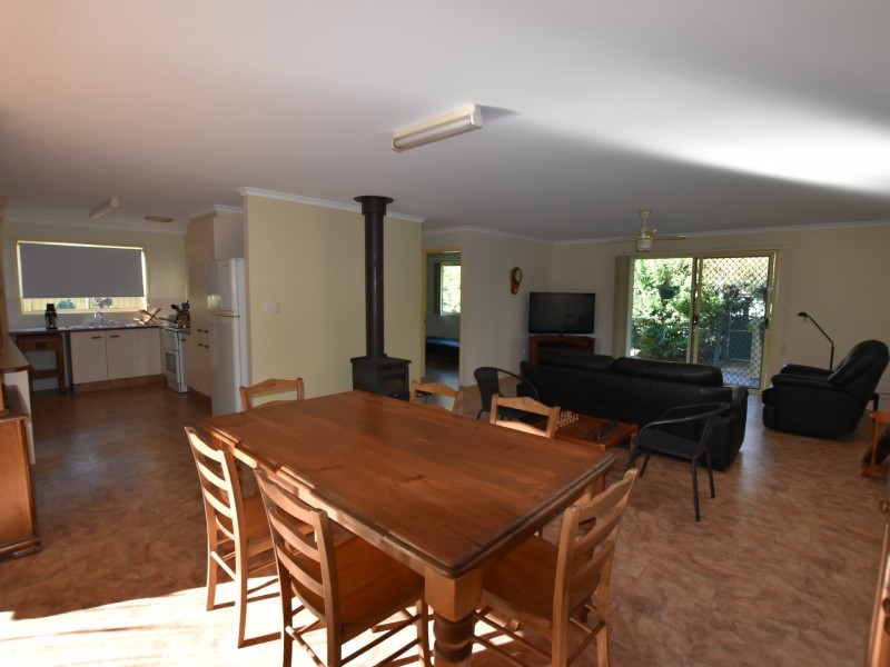 19 Kurrajong Road, Russell Island QLD 4184