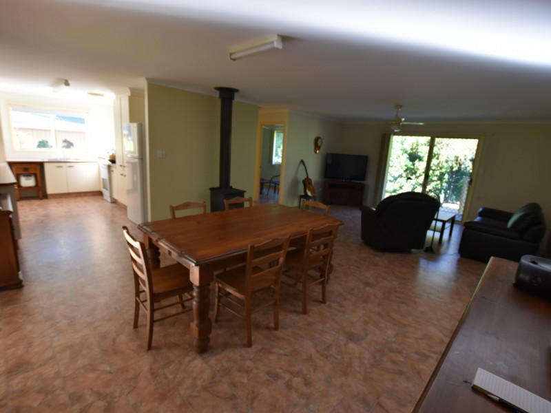 19 Kurrajong Road, Russell Island QLD 4184