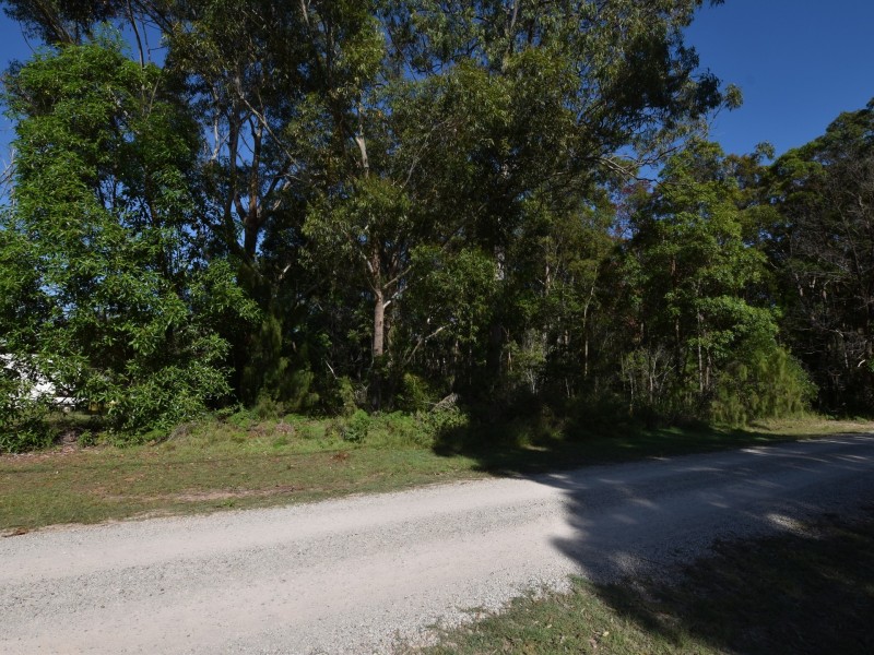 20 Taylor Street, Russell Island QLD 4184