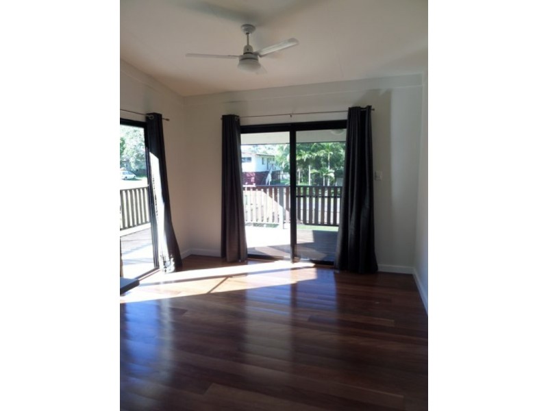 9 Patterson St, Russell Island QLD 4184