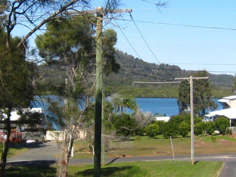 9 Patterson St, Russell Island QLD 4184