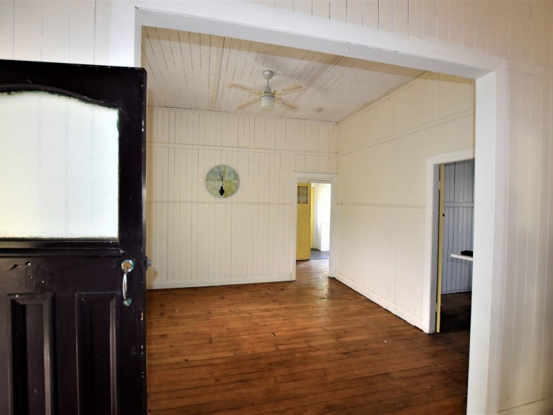 45 Shore Street, Russell Island QLD 4184