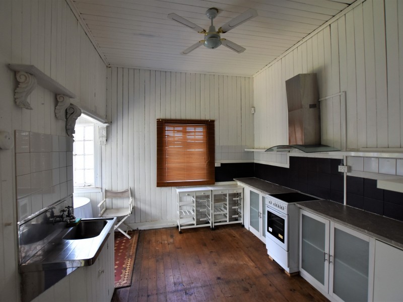 45 Shore Street, Russell Island QLD 4184