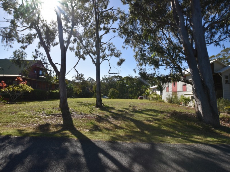 25 Banksia, Russell Island QLD 4184