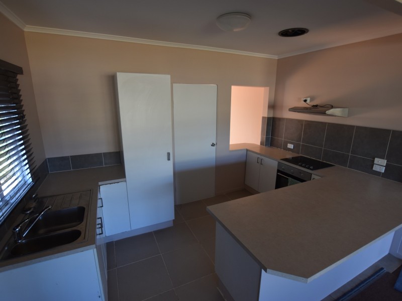 95 High St, Russell Island QLD 4184