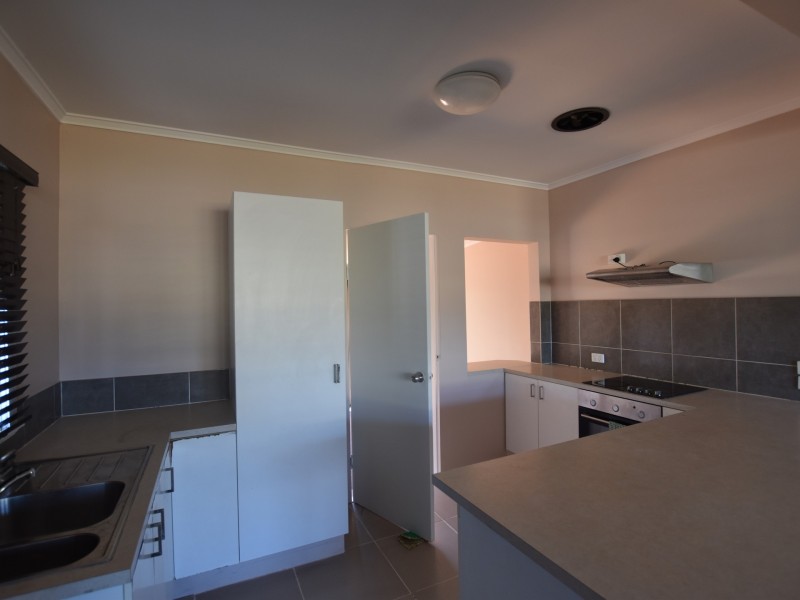 95 High St, Russell Island QLD 4184