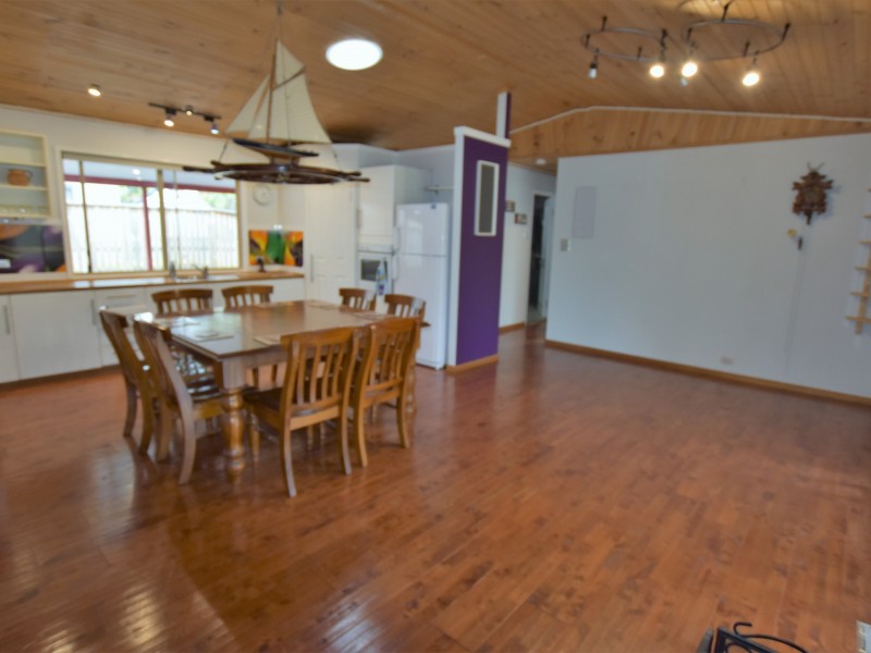 4 Pao Pao, Russell Island QLD 4184