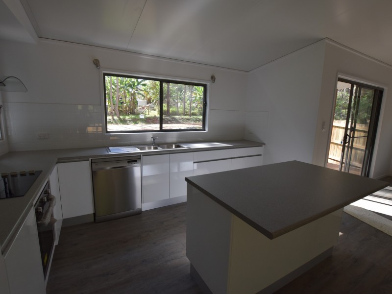 38 Dempsey Street, Russell Island QLD 4184