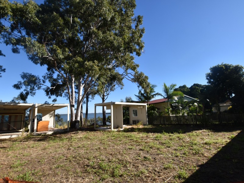 67 Bangalow St, Russell Island QLD 4184