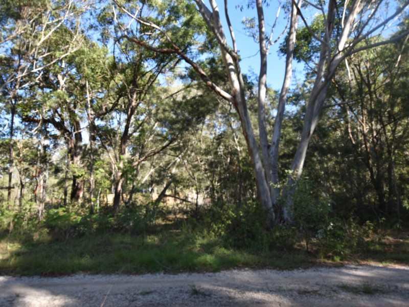 8 Summerland Dve, Russell Island QLD 4184